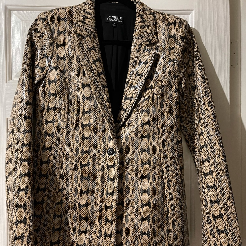 Snake skin blazer Danielle Bernstein
